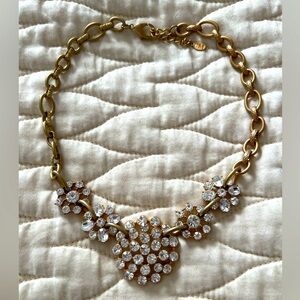 Sparkle gold tone necklace. Beautiful costume jewelry piece.